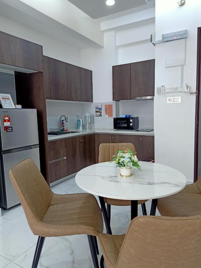 Al Zahra Homestay By Troika Kota Bharu "Stay In Style, Sleep In Comfort" المظهر الخارجي الصورة